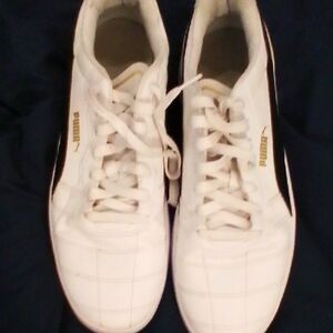 Puma Men's White and Black Sneakers
